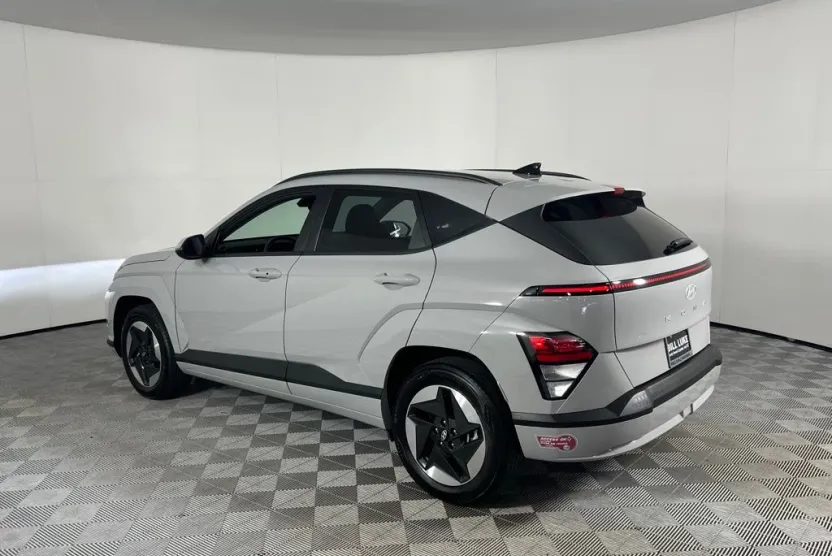 2024 Hyundai Kona Electric SEL photo 1