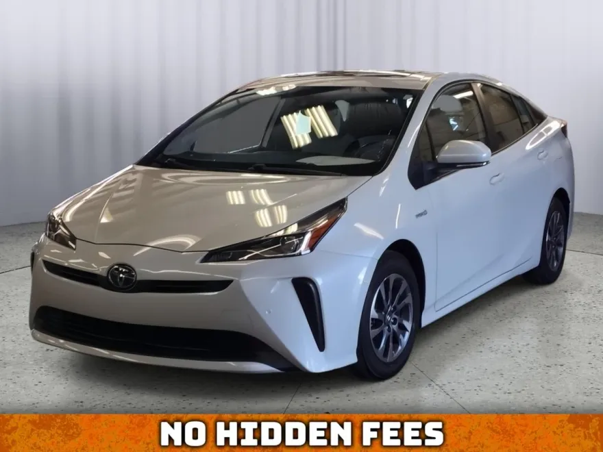 2021 Toyota Prius Limited photo 1
