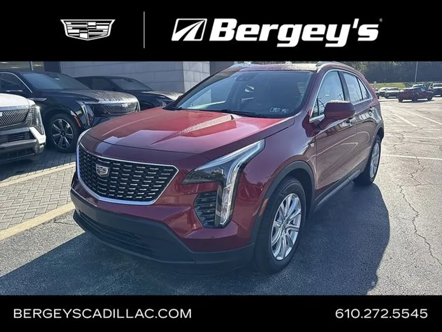 2021 Cadillac XT4 Luxury photo 1