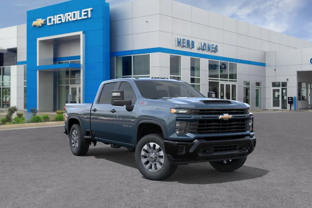 2025 Chevrolet Silverado 2500HD Custom photo 1