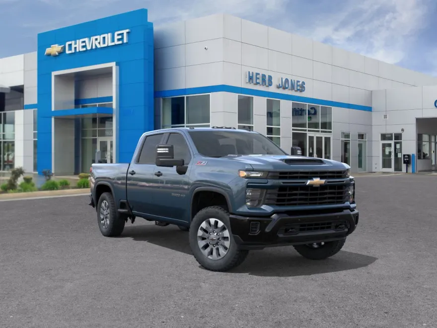 2025 Chevrolet Silverado 2500HD Custom photo 1