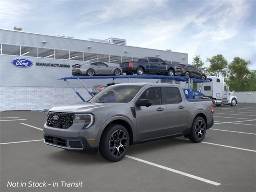2025 Ford Maverick Lariat photo 1