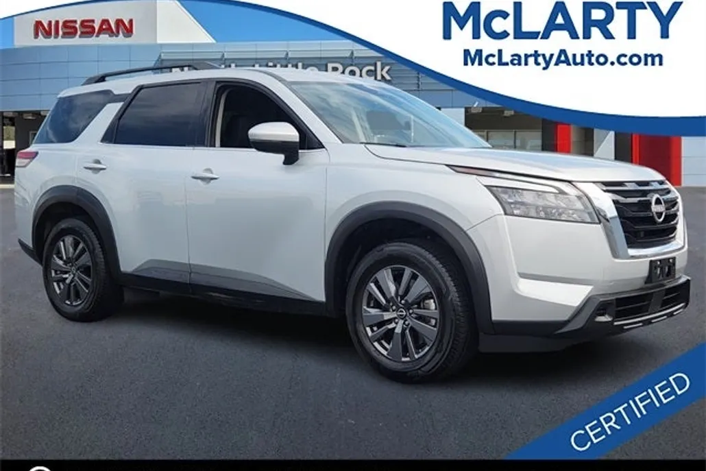 2024 Nissan Pathfinder SV photo 1