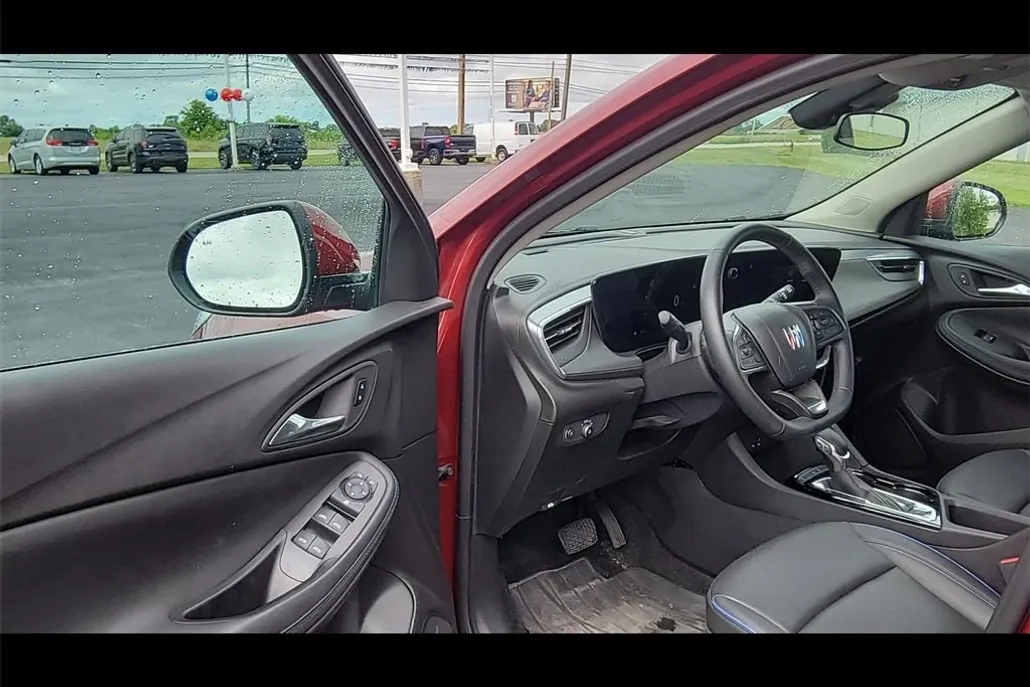2025 Buick Encore GX Sport Touring photo 1