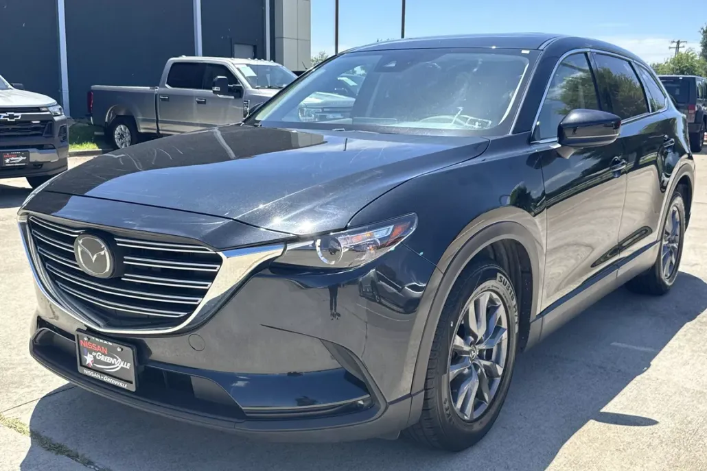 2023 Mazda CX-9 Touring photo 1
