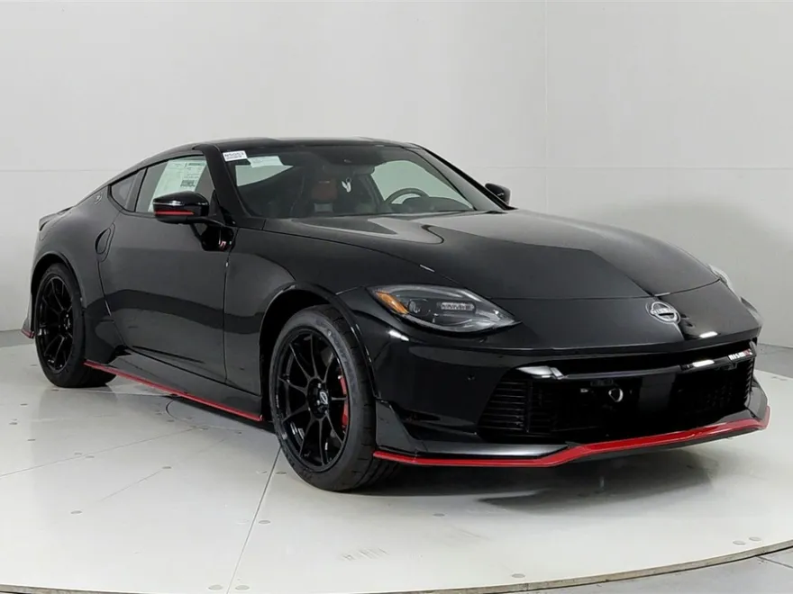 2024 Nissan Z Nismo photo 1