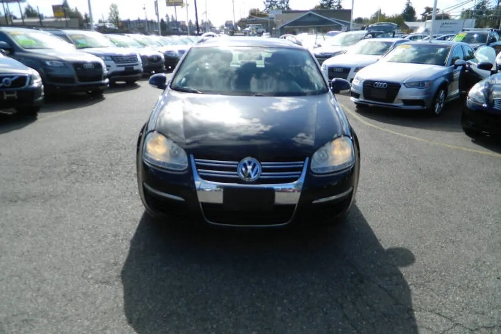 2009 Volkswagen Jetta SportWagen S photo 1