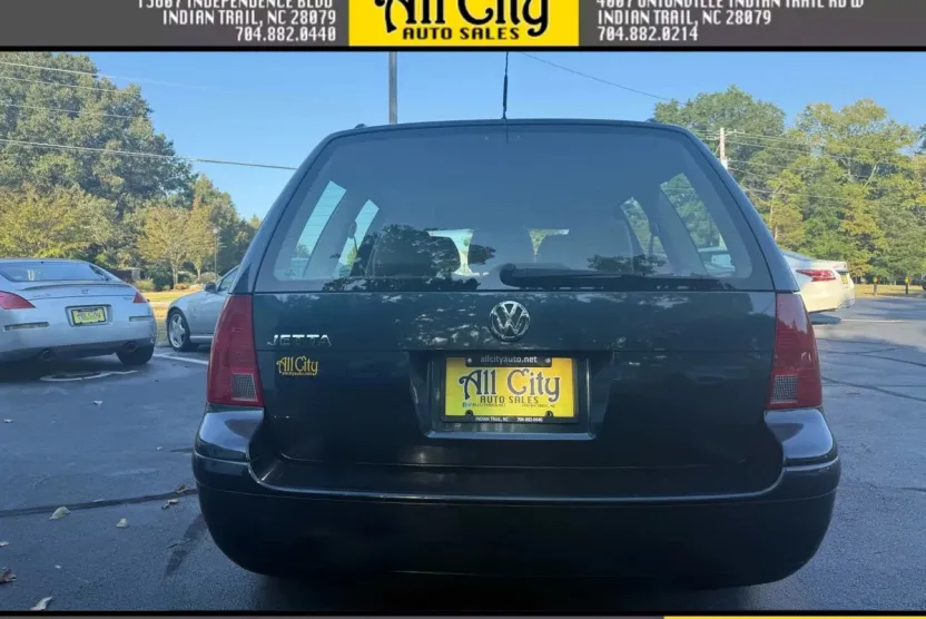 2005 Volkswagen Jetta GL photo 1