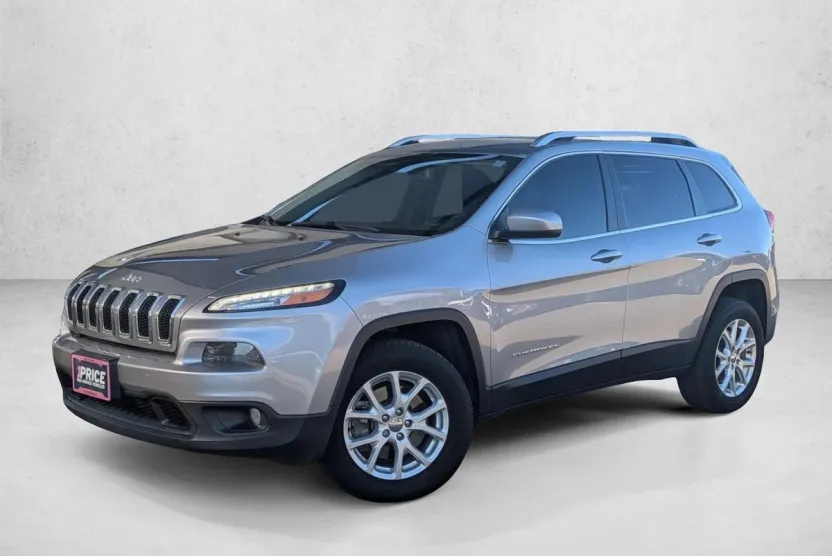 2014 Jeep Cherokee Latitude Sport photo 1