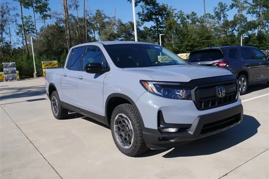 2025 Honda Ridgeline Sport photo 1