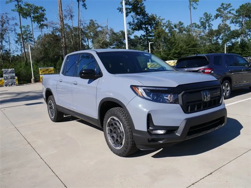 2025 Honda Ridgeline Sport photo 1