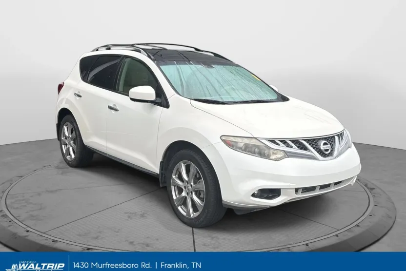 2014 Nissan Murano LE photo 1