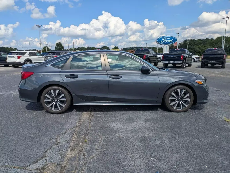 2022 Honda Civic EX photo 1