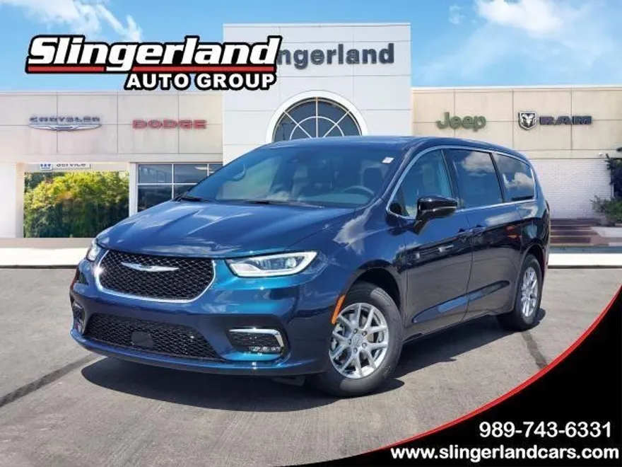 2025 Chrysler Pacifica photo 1