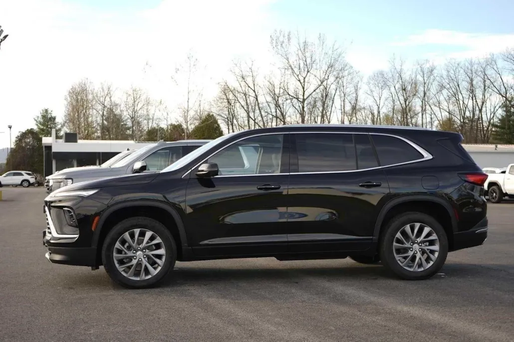 2025 Buick Enclave Preferred photo 1