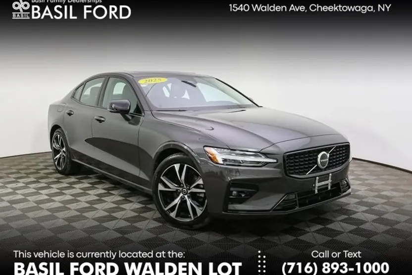 2025 Volvo S60 B5 Core photo 1