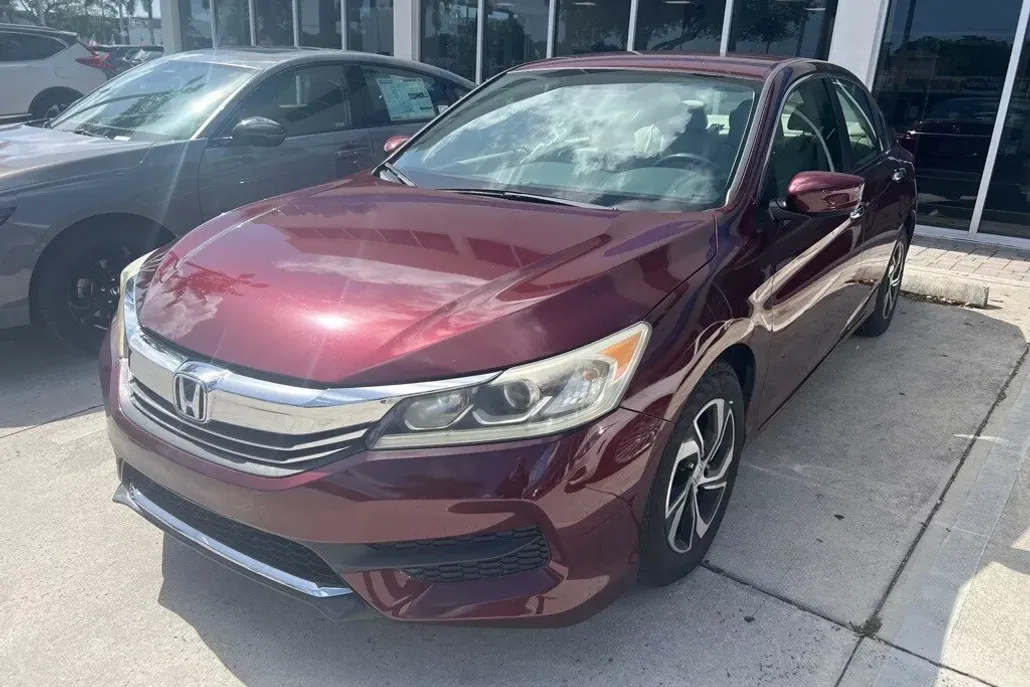 2016 Honda Accord LX photo 1