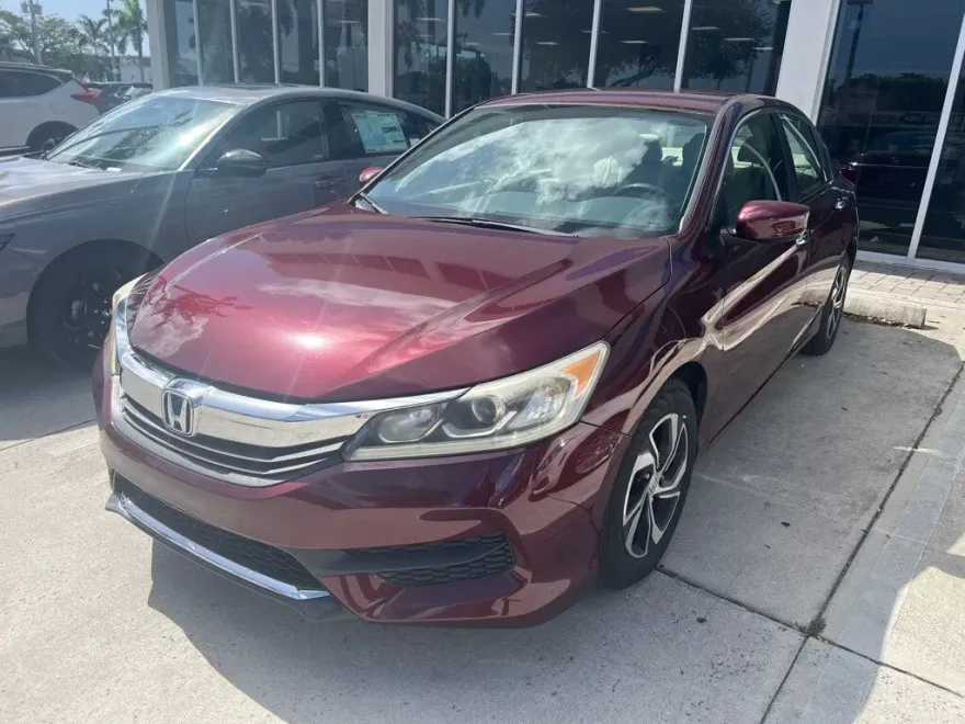 2016 Honda Accord LX photo 1