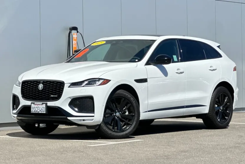 2025 Jaguar F-PACE P250 R-Dynamic S photo 1