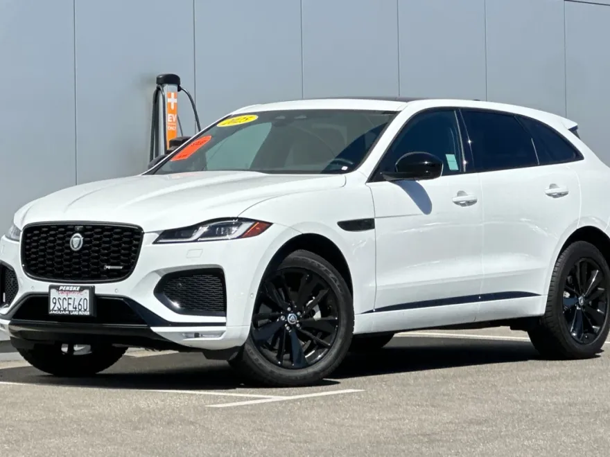 2025 Jaguar F-PACE P250 R-Dynamic S photo 1