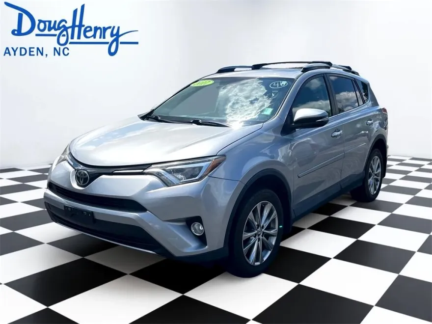 2017 Toyota RAV4 Limited photo 1