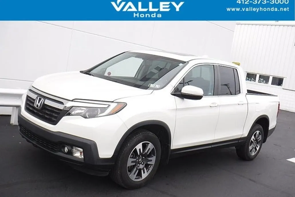 2019 Honda Ridgeline RTL-T photo 1