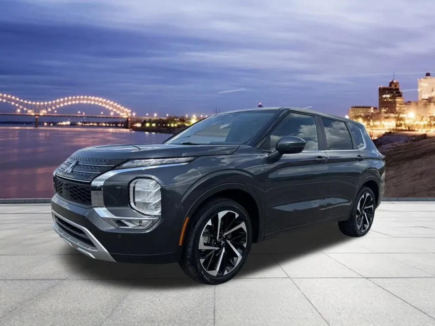 2024 Mitsubishi Outlander SE photo 1