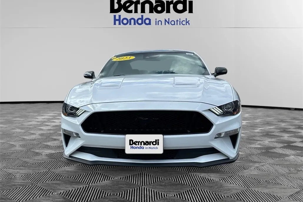 2023 Ford Mustang GT Premium photo 1