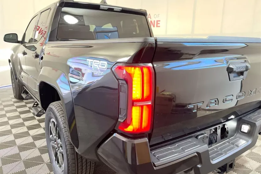 2025 Toyota Tacoma TRD Sport photo 1
