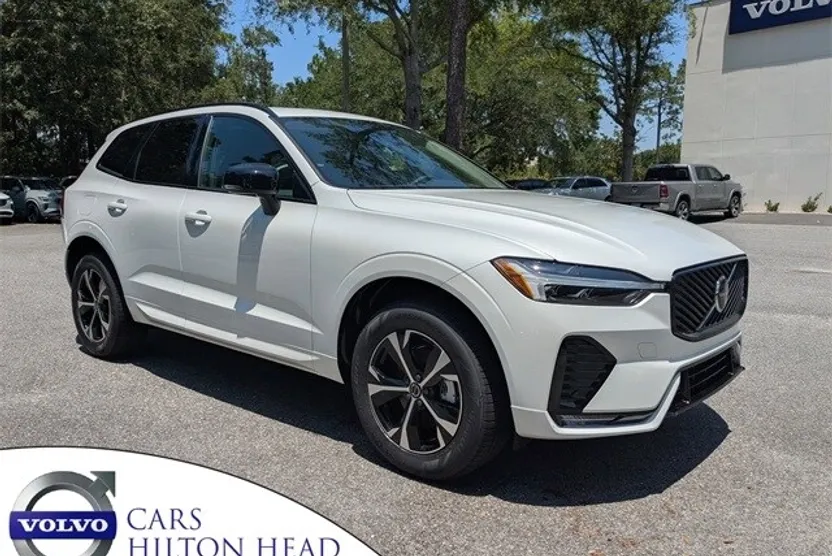 2026 Volvo XC60 B5 Core photo 1