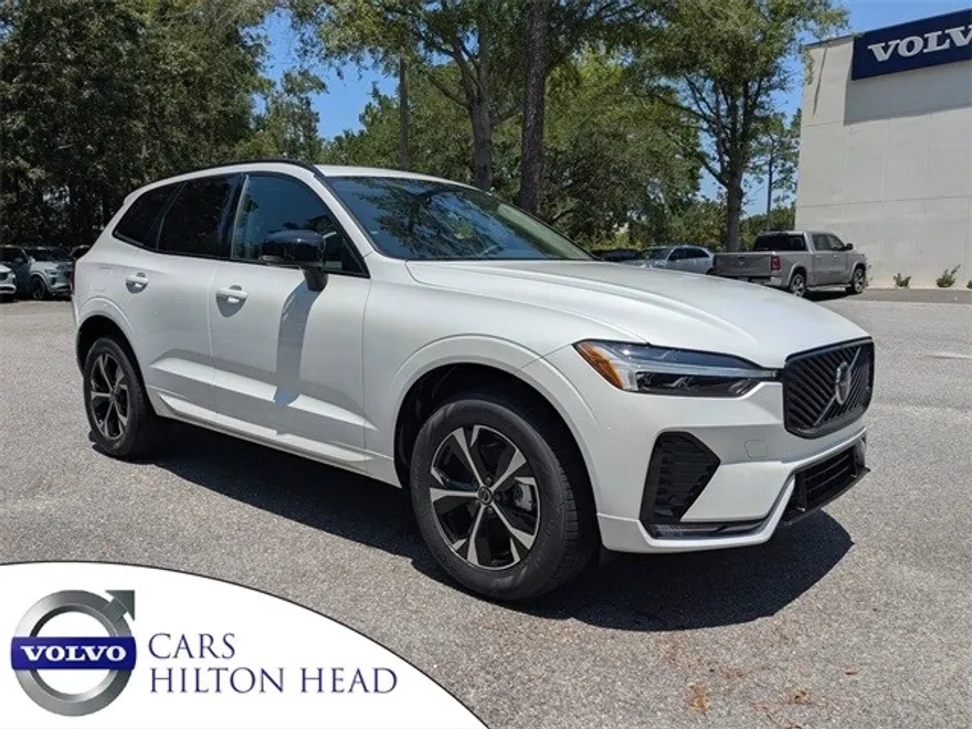 2026 Volvo XC60 B5 Core photo 1