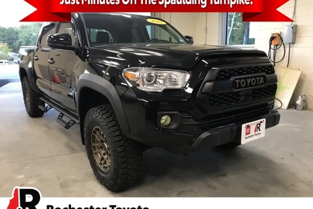 2022 Toyota Tacoma SR5 photo 1