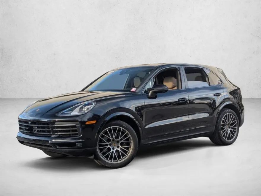 2023 Porsche Cayenne Platinum Edition photo 1
