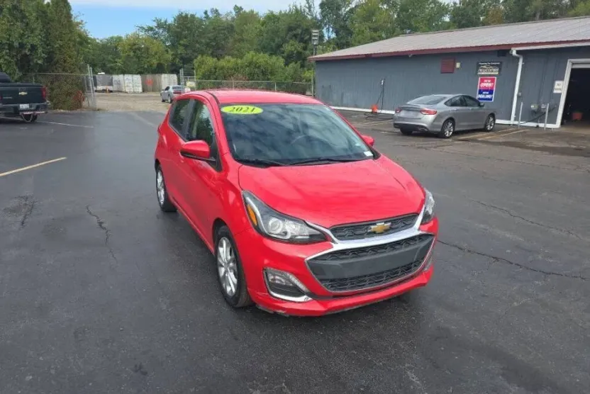 2021 Chevrolet Spark 1LT photo 1