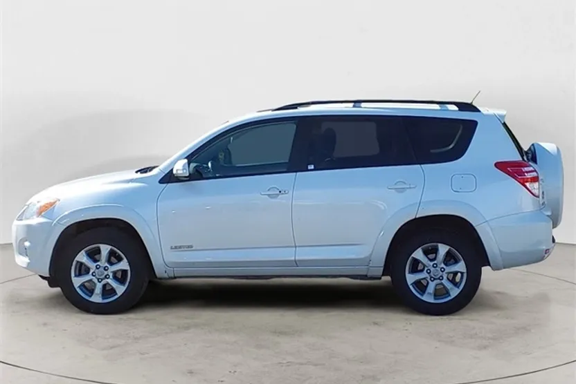 2011 Toyota RAV4 Limited photo 1