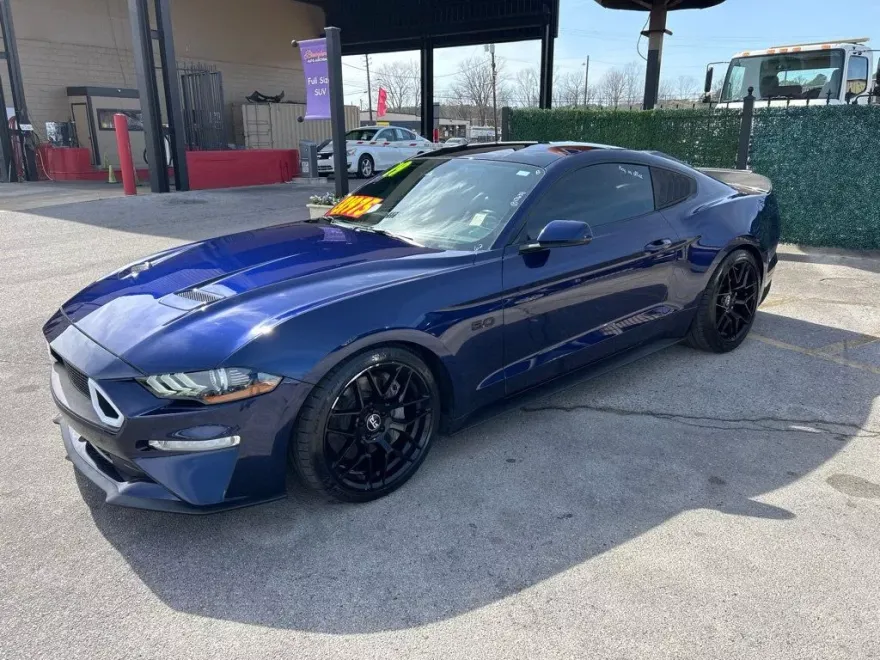 2019 Ford Mustang GT photo 1