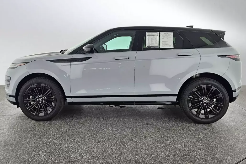 2025 Land Rover Range Rover Evoque Dynamic SE photo 1