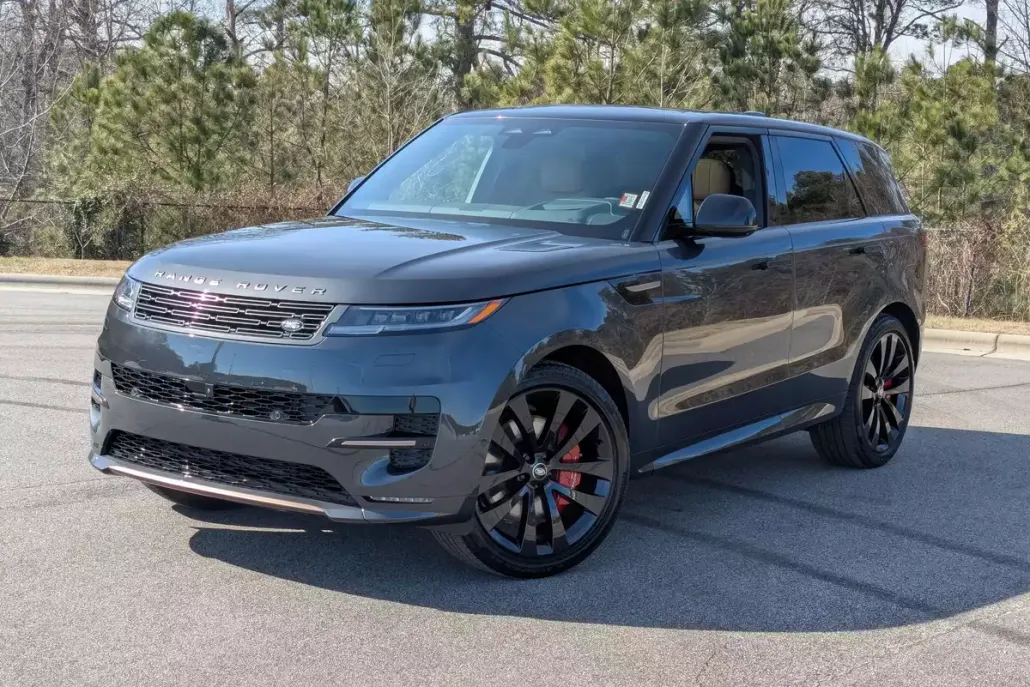 2025 Land Rover Range Rover Sport SE photo 1