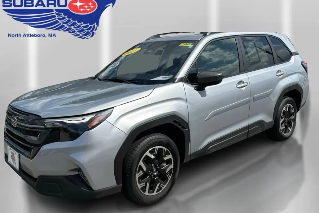 2025 Subaru Forester Premium photo 1