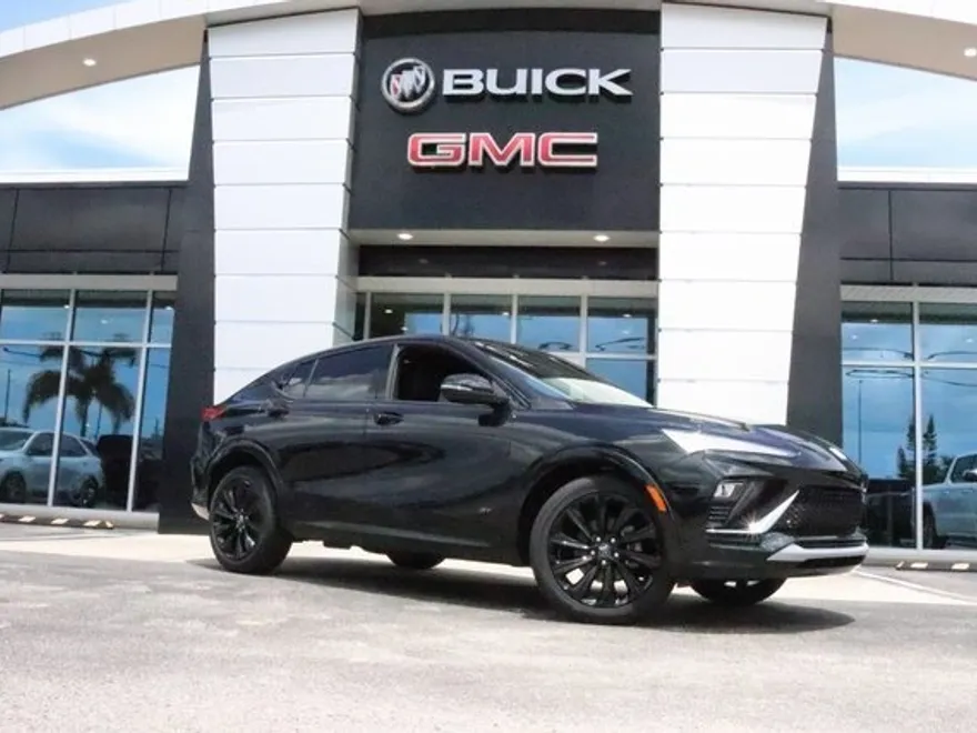 2025 Buick Envista ST photo 1