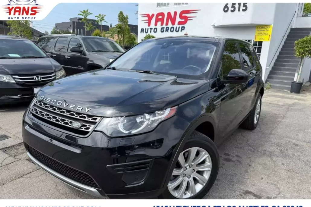 2019 Land Rover Discovery Sport SE photo 1
