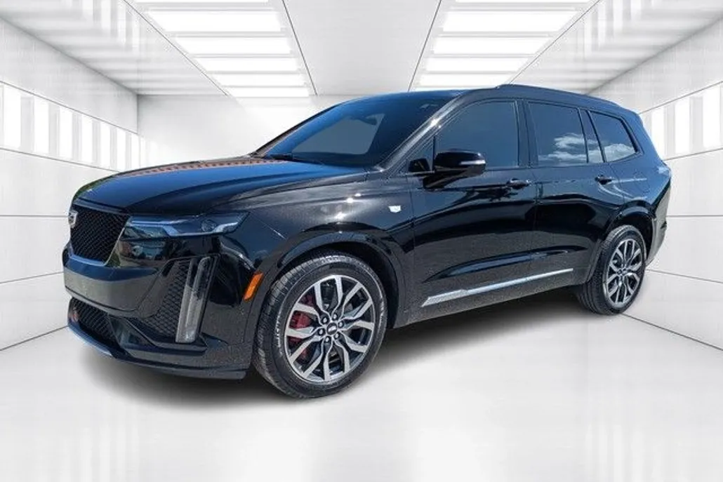 2023 Cadillac XT6 Sport photo 1