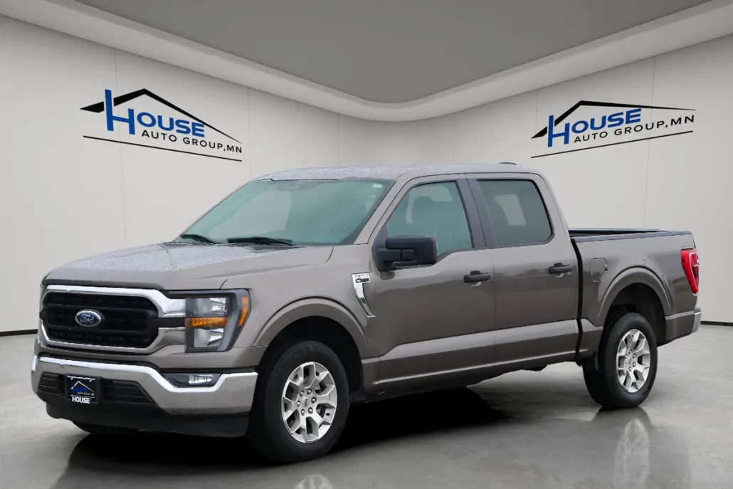 2023 Ford F-150 XLT photo 1
