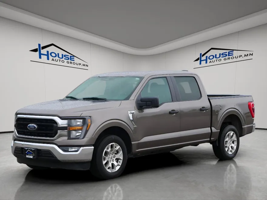 2023 Ford F-150 XLT photo 1