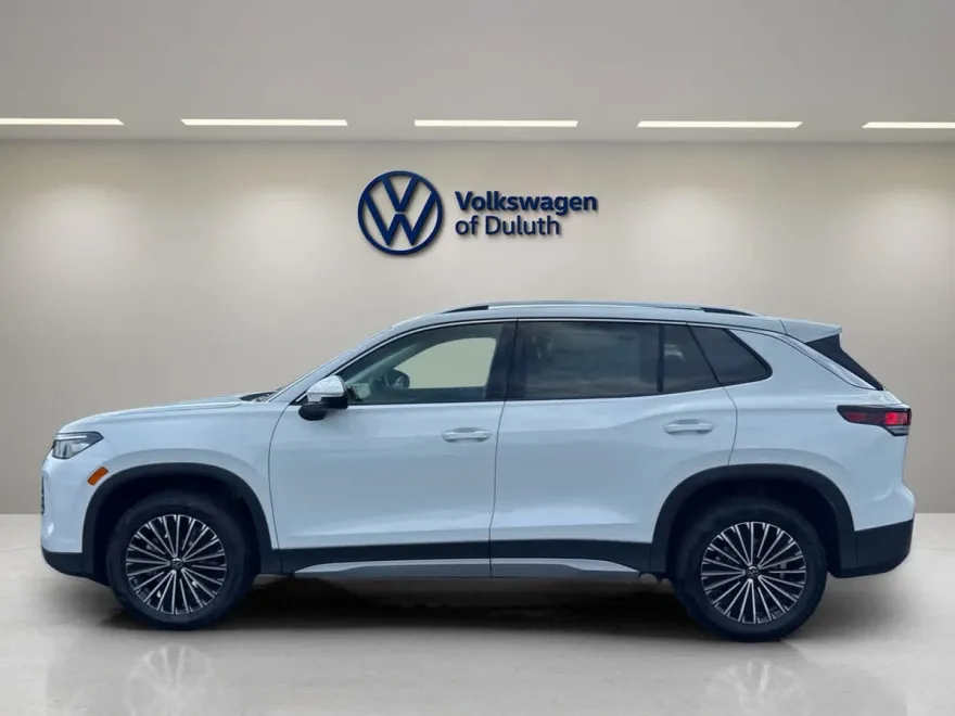 2025 Volkswagen Tiguan S photo 1