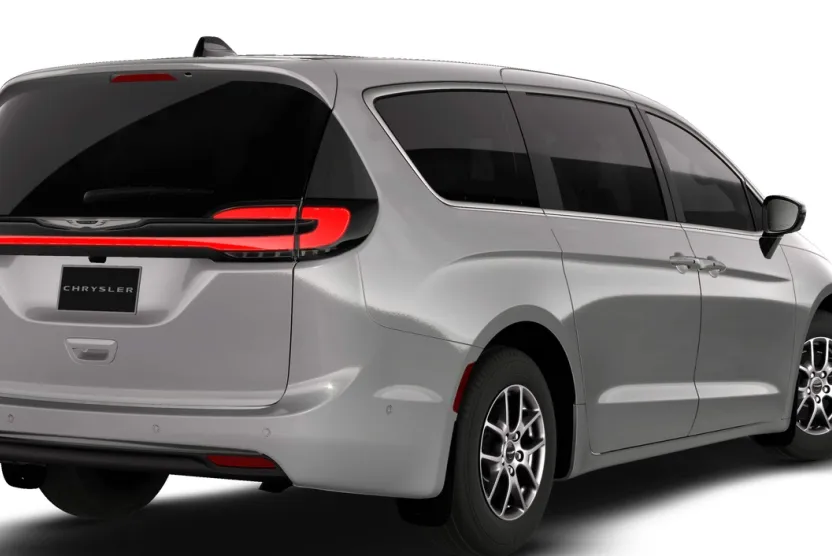 2026 Chrysler Pacifica photo 1