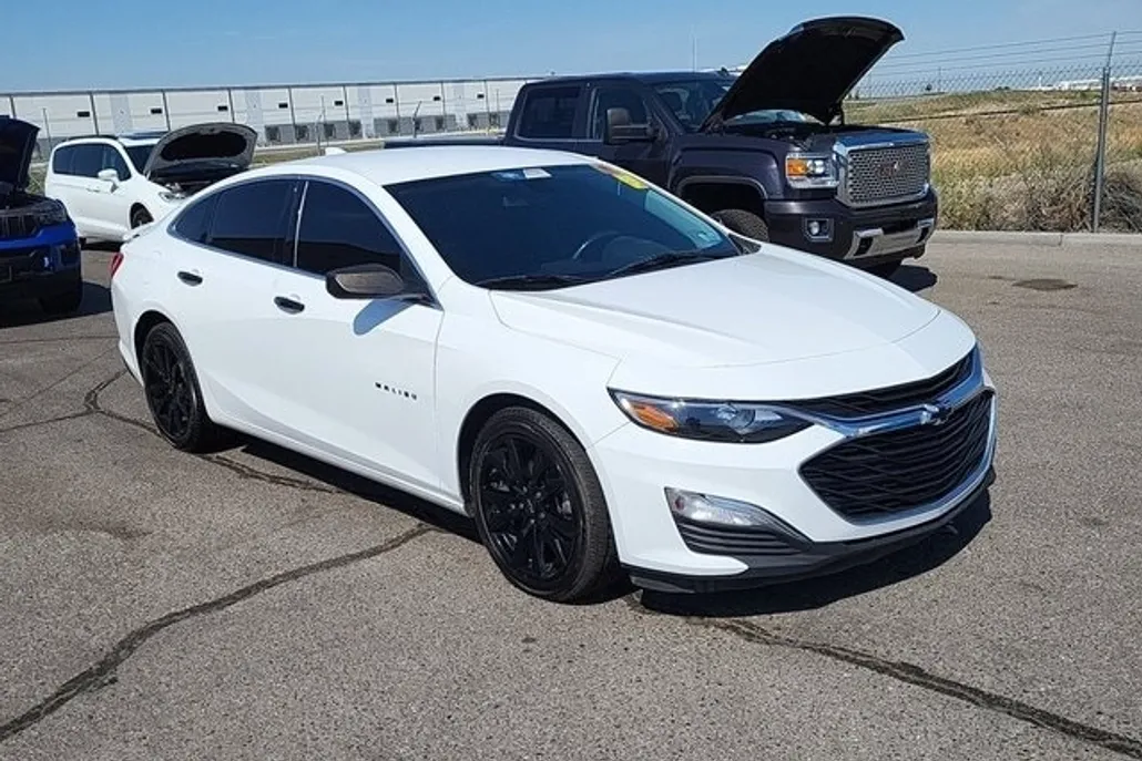 2021 Chevrolet Malibu RS photo 1
