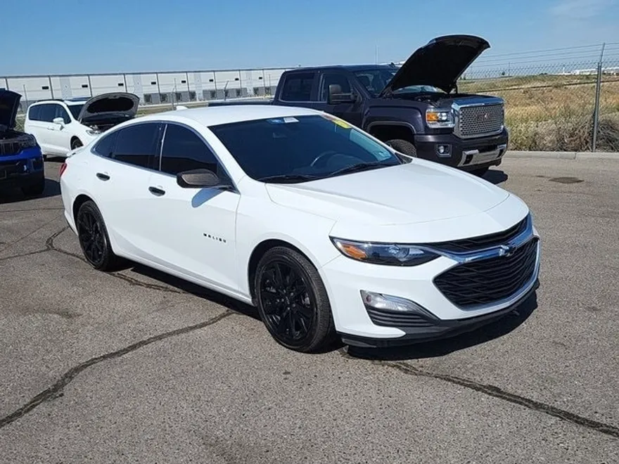2021 Chevrolet Malibu RS photo 1