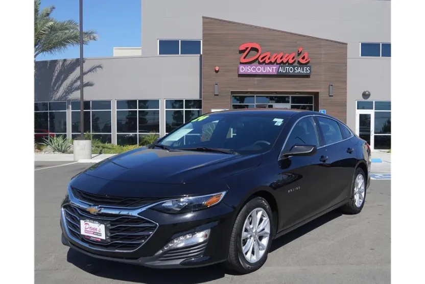 2024 Chevrolet Malibu 1LT photo 1