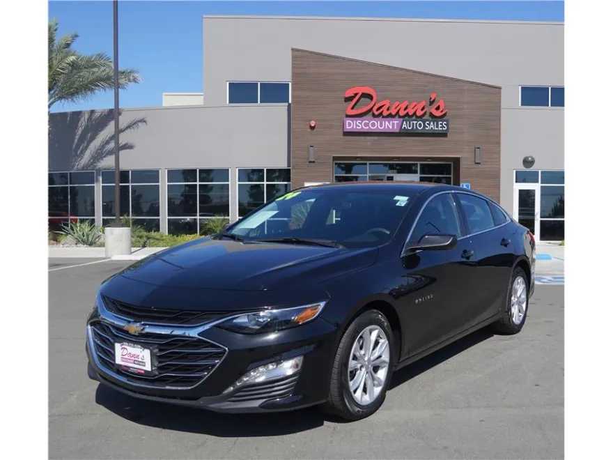 2024 Chevrolet Malibu 1LT photo 1